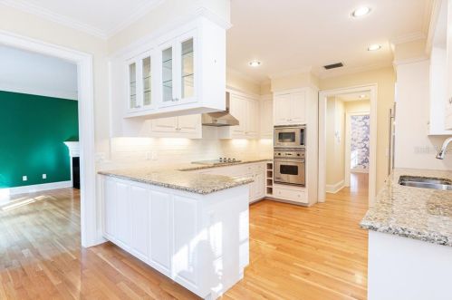 914 Alameda St, Orlando FL 32804-6903 exterior