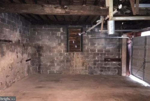 1304 Main St, Darby PA 19023-2619 exterior