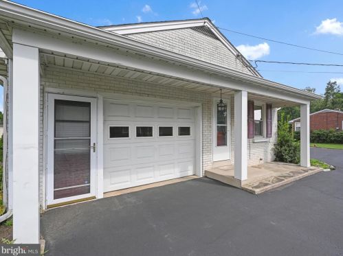 2180 Old Philadelphia Pike, Lancaster PA 17602-2633 exterior