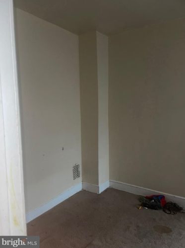 36 61 St, Philadelphia PA 19142-3402 exterior