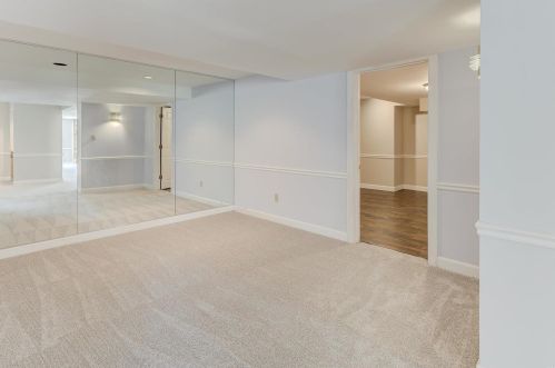 915 Delvin Dr, Saint Louis MO 63141-8830 exterior