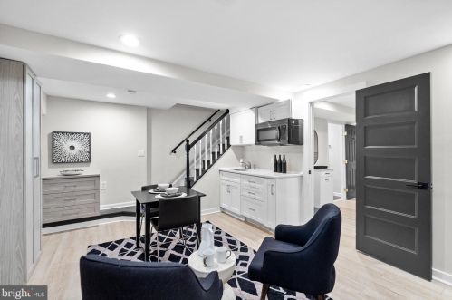 32 Franklin St, Washington DC  20002-1008 exterior