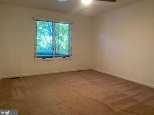 8108 Appalachian Ter, Rockville MD 20854-4050 exterior