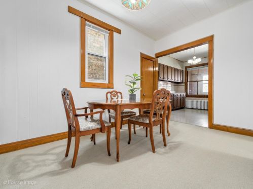 2008 Addison St, Chicago IL 60618-6102 exterior