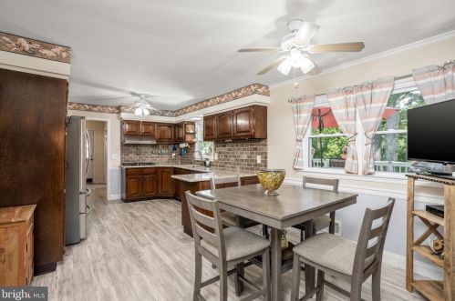 10 Blue Rdg Dr, Trenton NJ 08638-1214 exterior