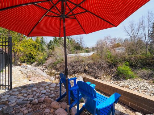 2161 Lorita Way, Sandy UT 84093-6514 exterior