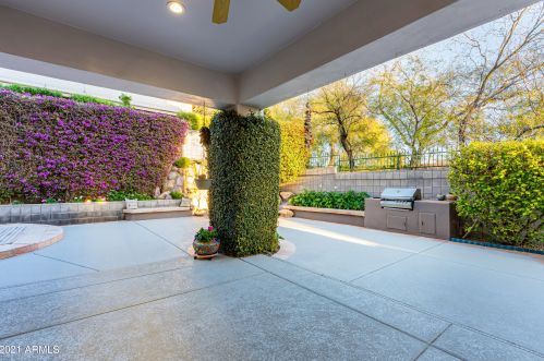 6413 31st St, Phoenix AZ 85008-1127 exterior