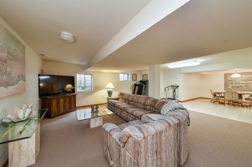 502 Pheasant Trl, Saint Charles IL 60174-8847 exterior