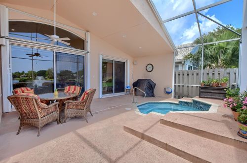 10327 Copper Lk Dr, Boynton Beach FL 33437-5508 exterior