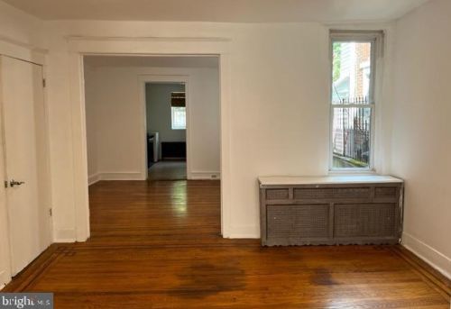 2226 6th St, Philadelphia PA  19133-2503 exterior