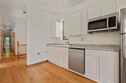 6152 Ellis Ave, Chicago IL 60637-2614 exterior