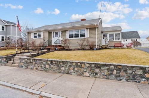 50 Messina St, Providence, RI 02908-1614