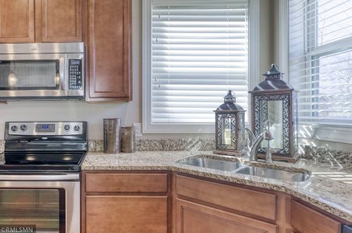 11724 Ivywood Trl, Saint Paul MN 55129-7758 exterior