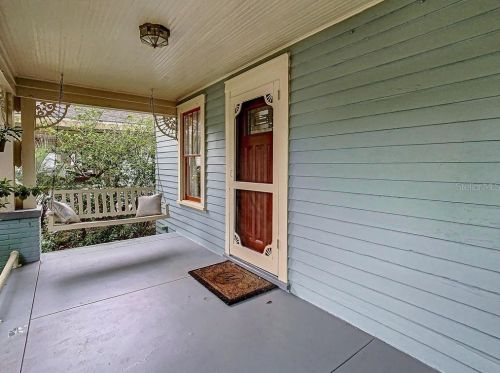 918 Shadowlawn Ave, Tampa FL 33603-2327 exterior