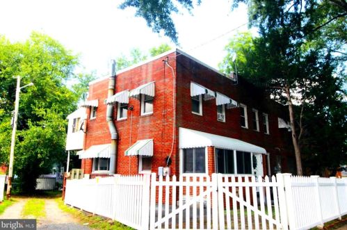 719 31st St, Washington, DC 20019-2202