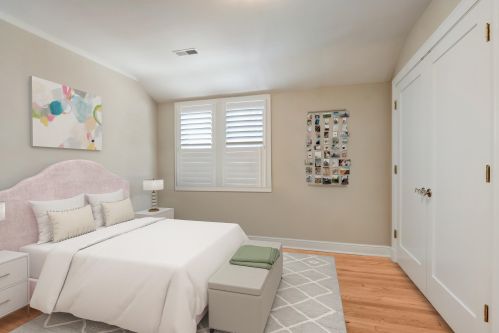 5525 Berkeley Blvd, Milwaukee WI 53217-5139 exterior