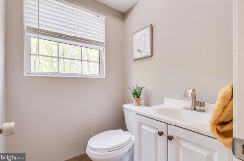 970 Bowie Shop Rd, Huntingtown MD 20639-9103 exterior