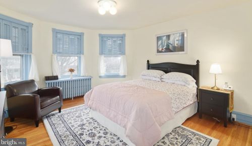 44 Linden Ave, Tavistock NJ 08033-2542 exterior