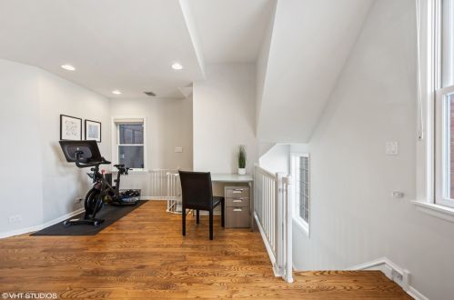 1444 George St, Chicago IL 60657-4103 exterior