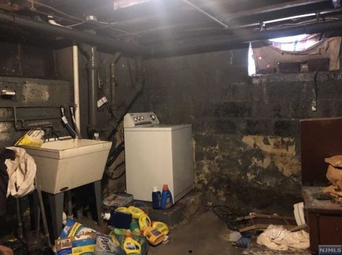 701 Forest Ave, Teaneck NJ 07666-2045 exterior