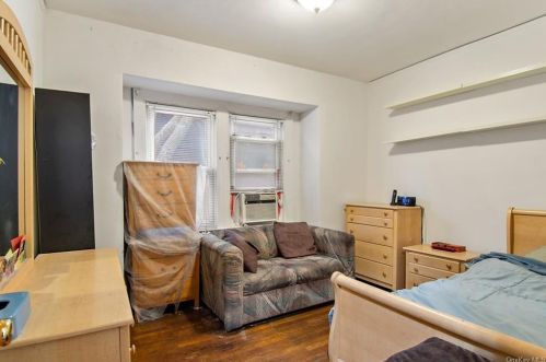 696 3 Ave, Mount Vernon NY 10550-3902 exterior