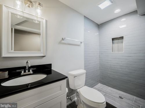 1914 6 St, Philadelphia PA 19148-2400 exterior