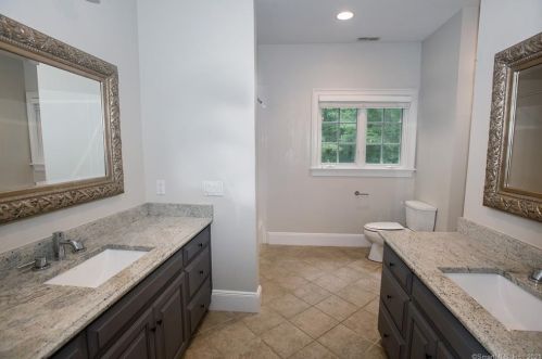 351 Branchville Rd, Ridgefield CT 06877-5012 exterior