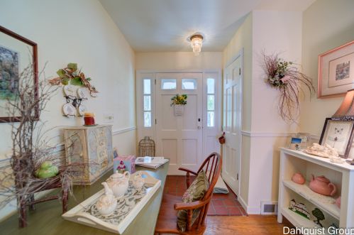 806 Moulton Ave, Meskegon MI 49445-2921 exterior