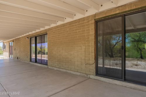 1959 Omar Dr, Tucson AZ  85704-1242 exterior