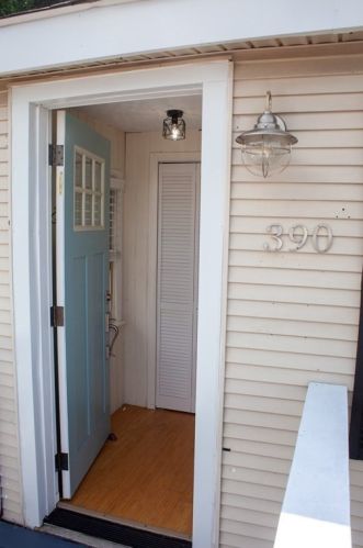 390 Bridle Path, Worcester MA  01604-1353 exterior