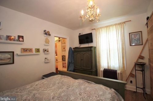 80 Ridgeway Ave, Manor PA 19036-1924 exterior