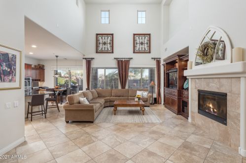 3753 Ember Glow Way, Phoenix AZ 85050-4928 exterior