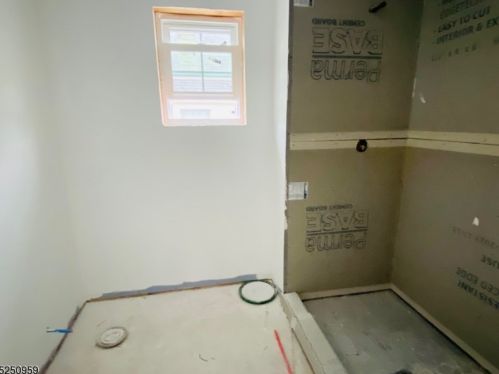 90 Kipling Ave, Springfield NJ  07081-3216 exterior