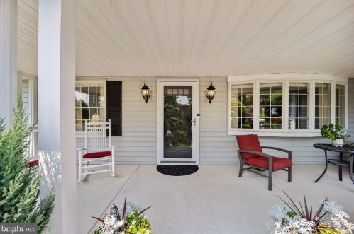 8606 Bali Rd, Ellicott, MD 21043-6002