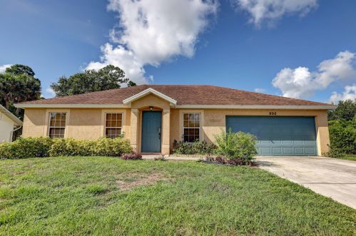 990 General Patton Ter, Fort Pierce, FL 34953-2603