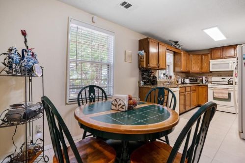 3500 Castlehill Ct, Tucker GA 30084 exterior