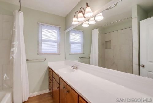 1078 Devonshire Dr, San Diego CA 92107-4038 exterior