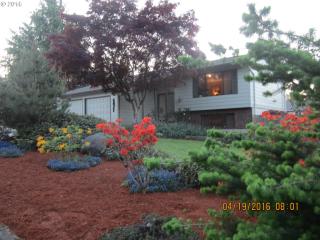 6071 Alder Hill Loop, Portland, OR 97267-1833