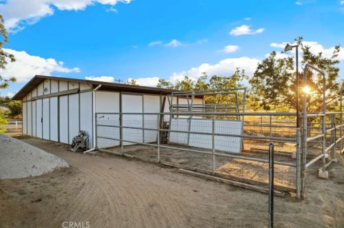 23195 Modoc Ct, Perris CA  92570-8745 exterior