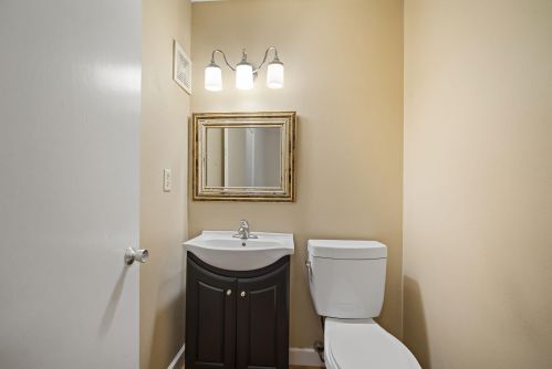 8949 70, Milwaukee WI 53223-2113 exterior