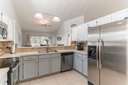 536 Remington Oak Dr, Lake Mary FL 32746-4993 exterior