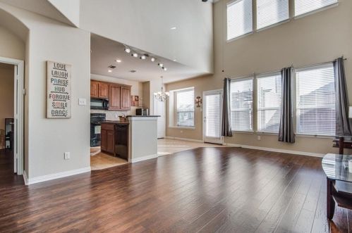 3812 Sicily St, Irving TX  75038-1471 exterior