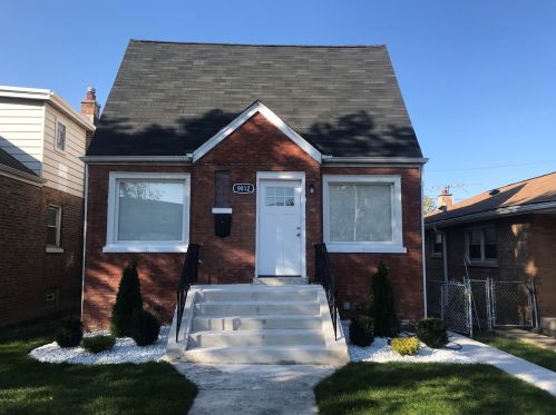 9812 Emerald Ave, Chicago, IL 60628-1044