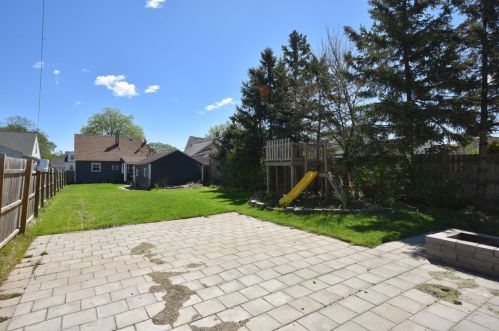 925 98, Milwaukee WI 53214-2634 exterior