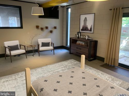 5171 Macarthur Blvd, Washington DC 20016-3315 exterior