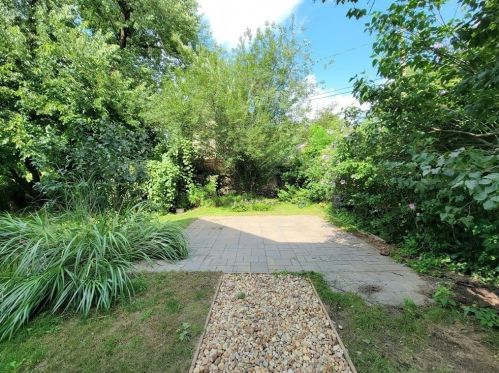 11 Henchman St, Worcester MA 01605-2418 exterior