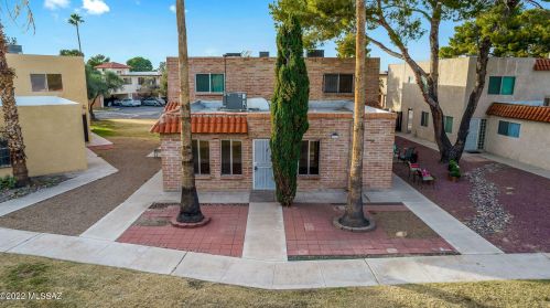 6765 Calle La Paz, Tucson AZ  85715-4044 exterior