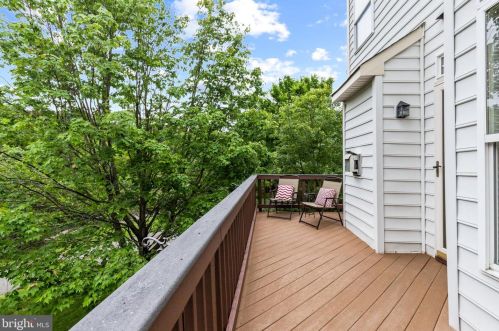 252 Murtha St, Alexandria VA 22304-8613 exterior