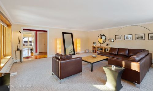 6553 Hiawatha Ave, Chicago IL 60646-4219 exterior