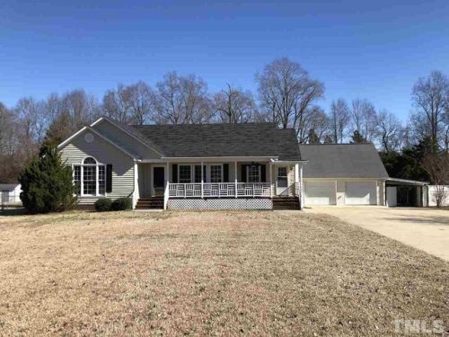 2004 Woodstone Dr, Clayton, NC 27527-9695
